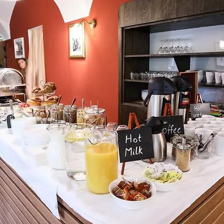Aplend City Bastova 1 Apartment Bratislava