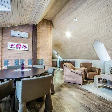 Aplend City Bastova 1 Apartment Bratislava